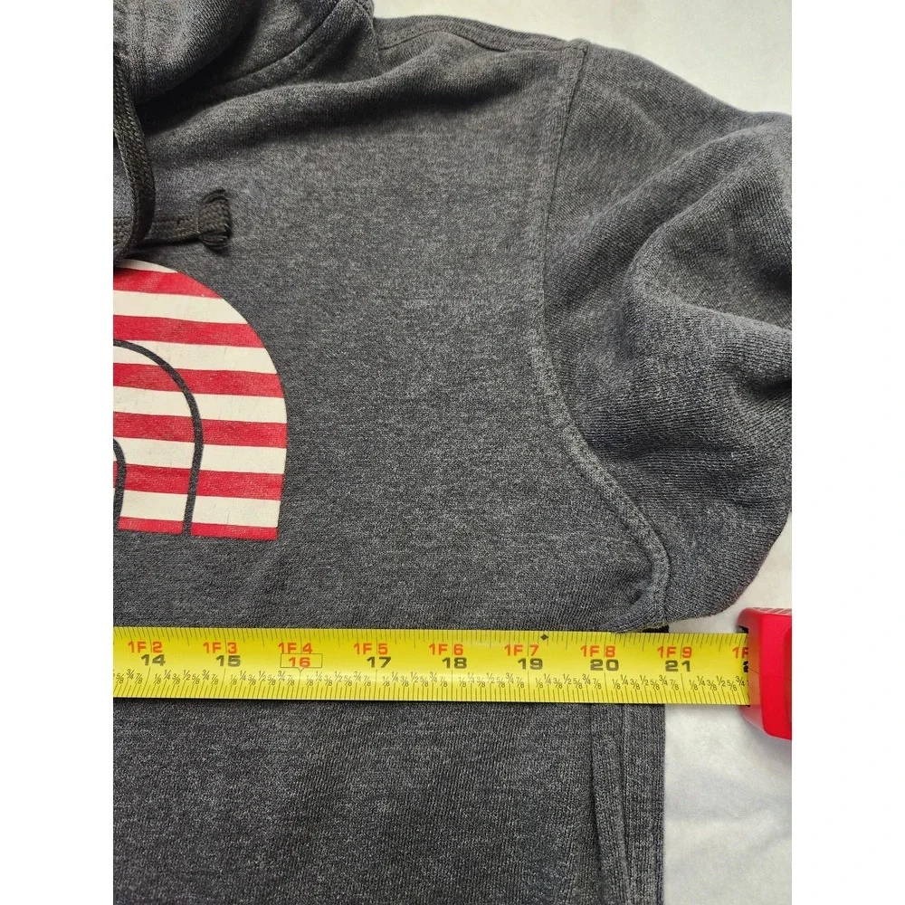 The‎ North Face Hoodie Mens Small Gray USA Flag Logo Graphic Fleece Pullover